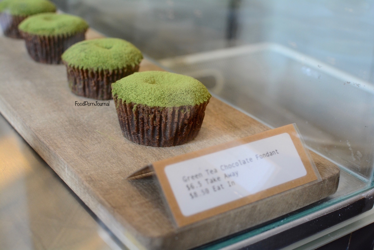 Cre Asion matcha fondant display