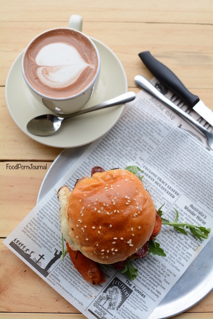 Beef & Barley Kingston Foreshore breakfast