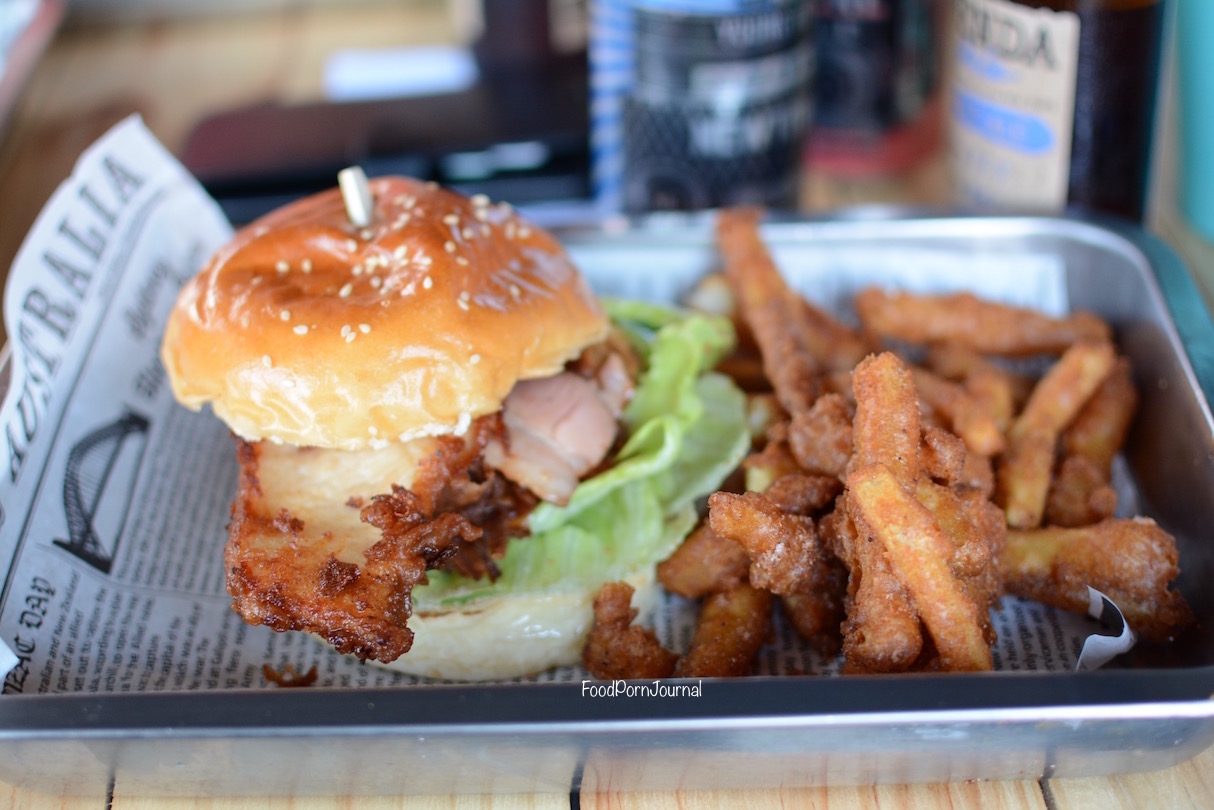 Beef & Barley Kingston Foreshore chicken burger