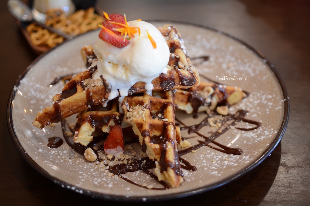 Cafe 2Twentyfour Perth nutella waffles