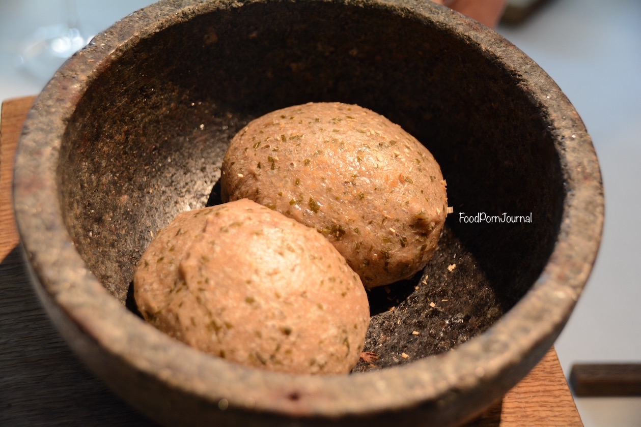 Narisawa Tokyo bread