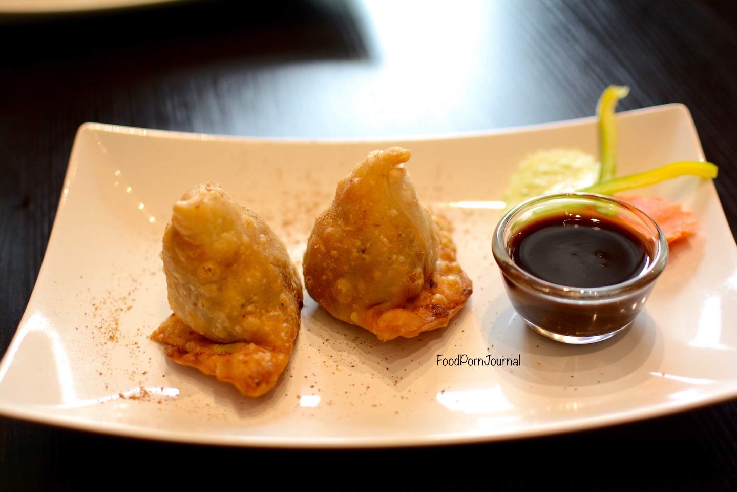 Binny's Kathitto Braddon samosas