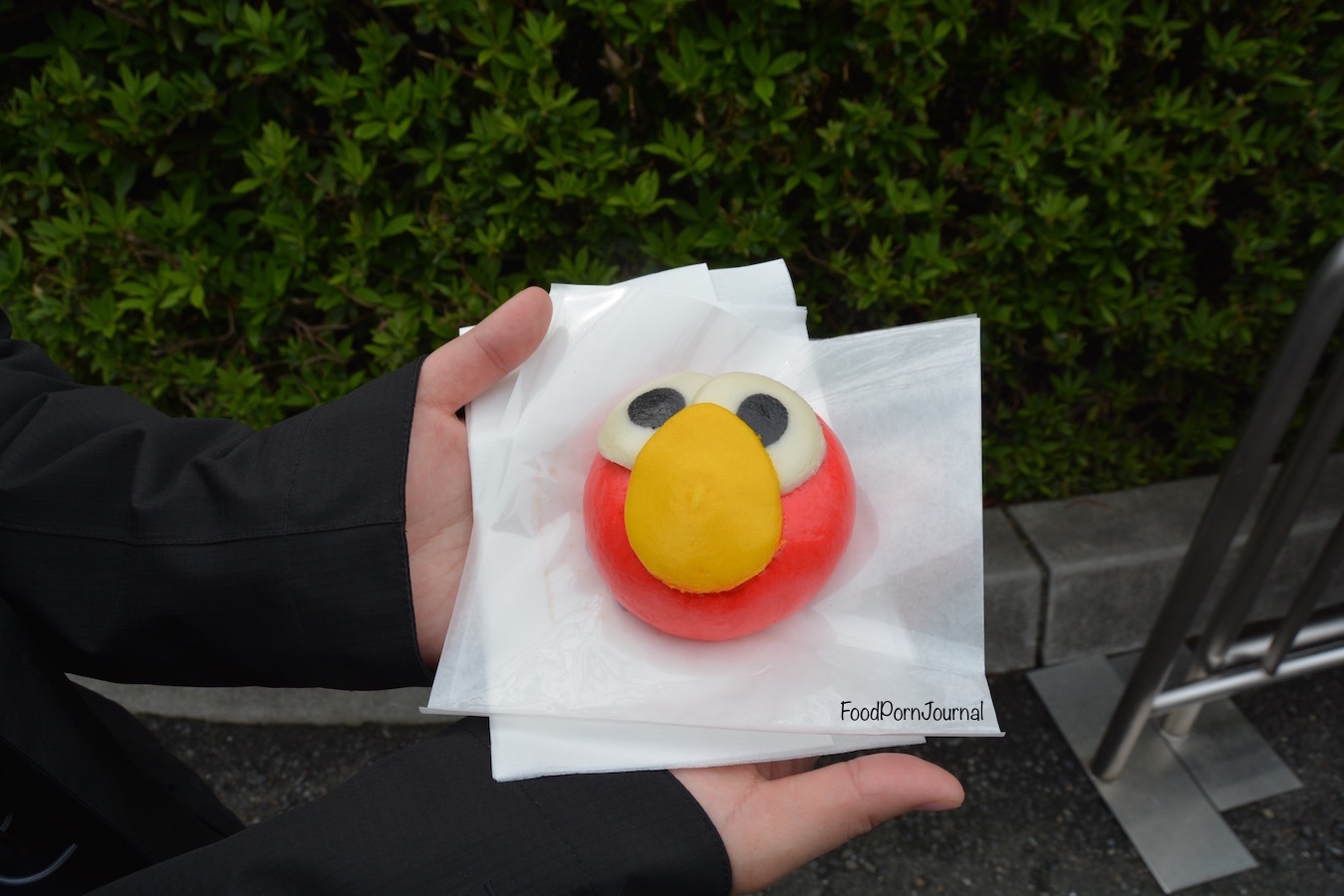 Osaka Japan Universal Stuidos elmo steam bun