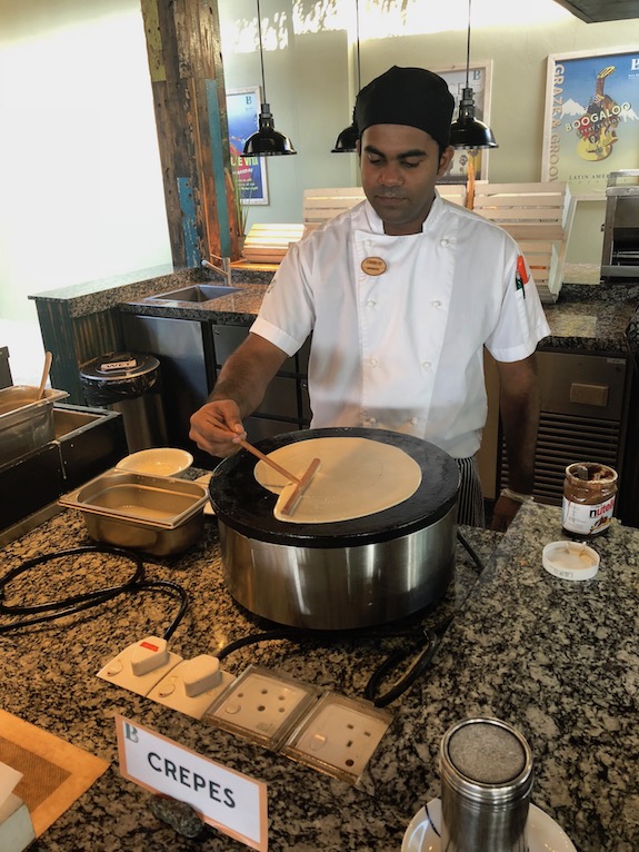 Finolhu Maldives making crepes