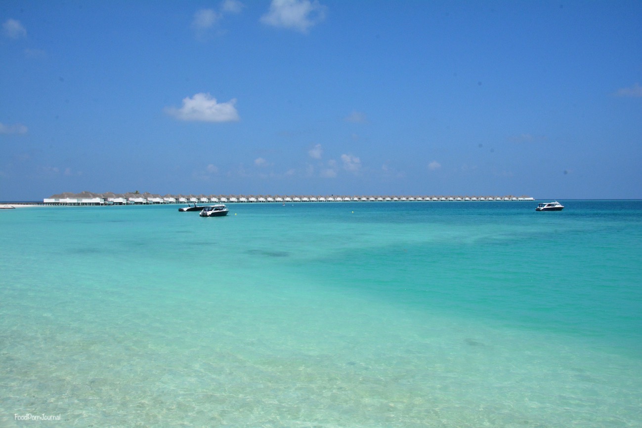 Finolhu Maldives water