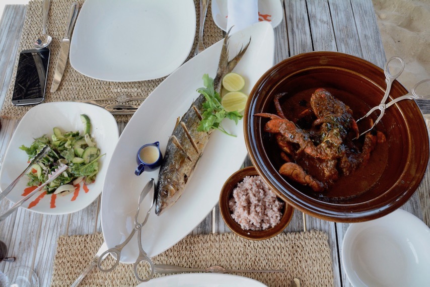 Fish and Crab Shack Finolhu Maldives lunch