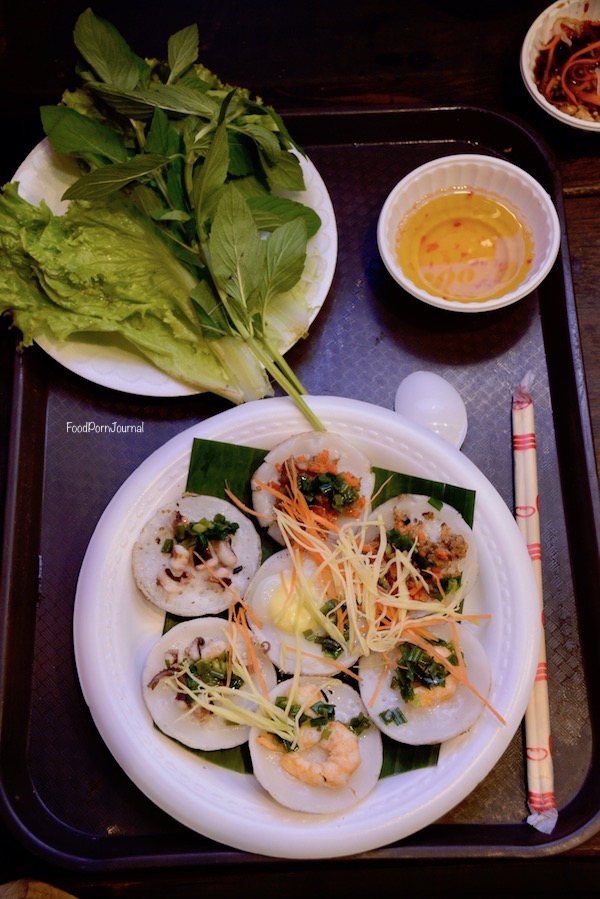 Street Food market banh beo