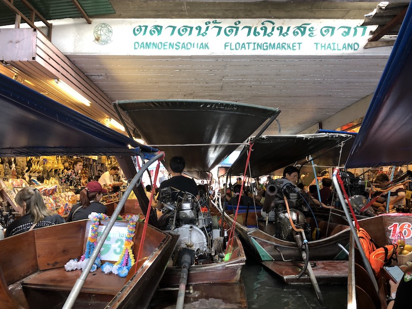 Damnoen Sadiak Floating Markets Bangkok under bridge