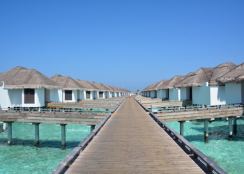 Finolhu Maldives boardwalk