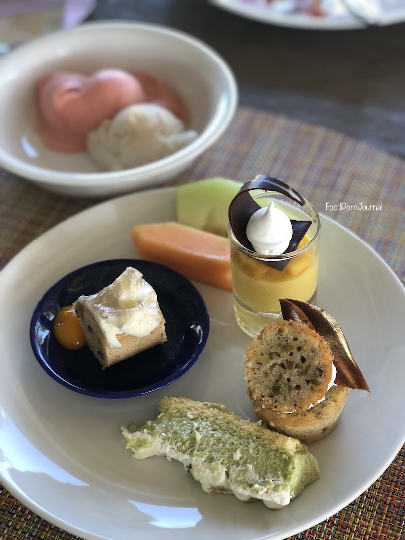 Maldives Finolhu dessert Baa Baa beach club