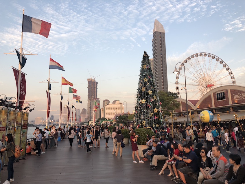 Riverfront Boardwalk Asiatique Bangkok