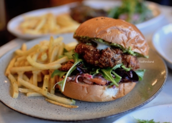 A Bite to Eat Chifley chicken burger