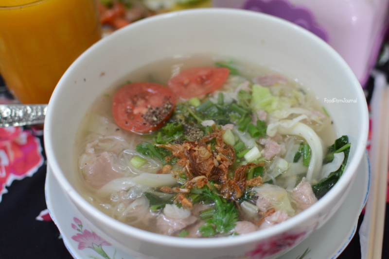 Kung's Cafe Lao Vientiane noodle soup