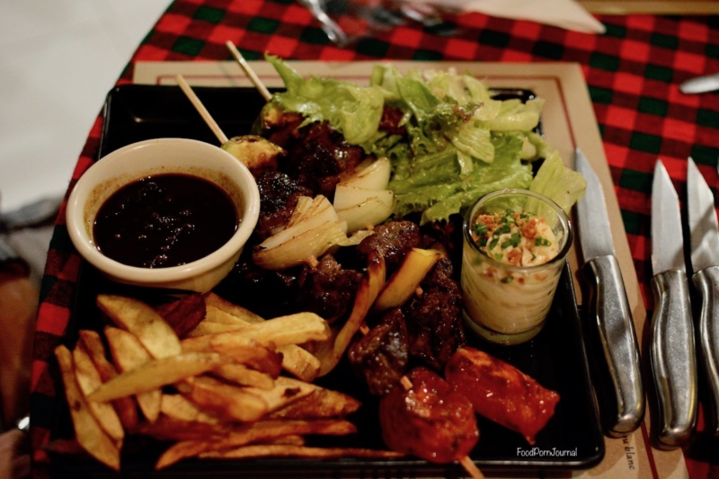 La Cage du Coq Vientiane beef skewers