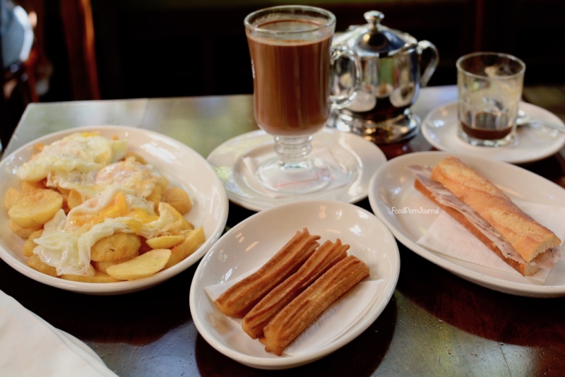 Bar El Velodromo Barcelona Spain breakfast