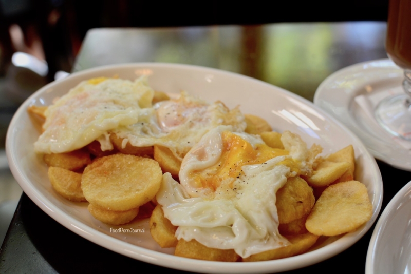 Bar El Velodromo Barcelona Spain omelette potato