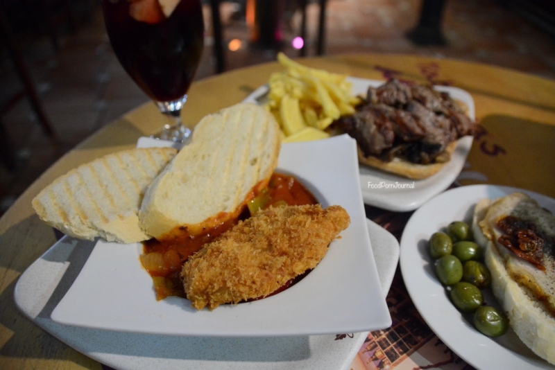 Taberna Mas Que Vinos Granada Spain cod