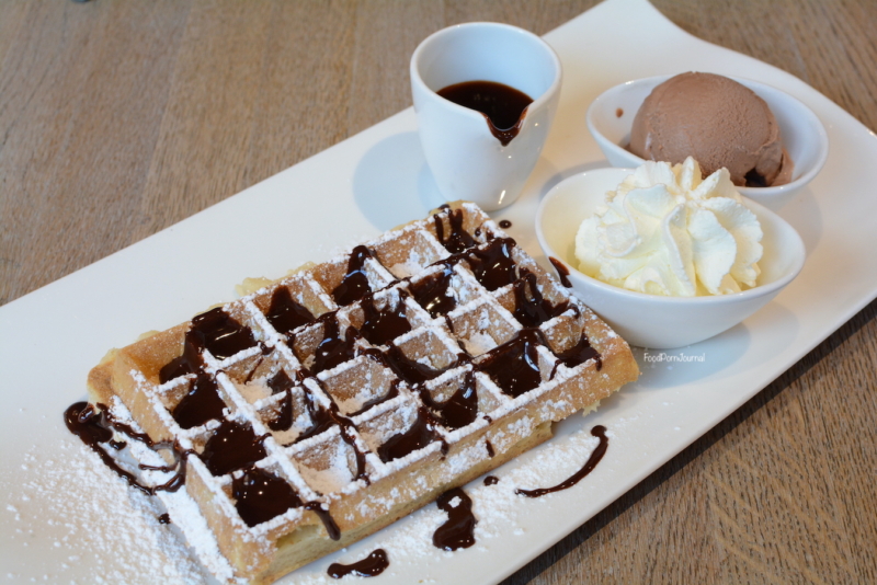 House of Waffle Bruges chocolate