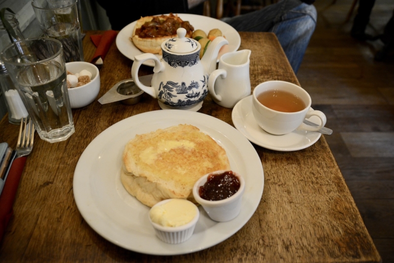 Sally Lunns Eating House Bath UK bunn