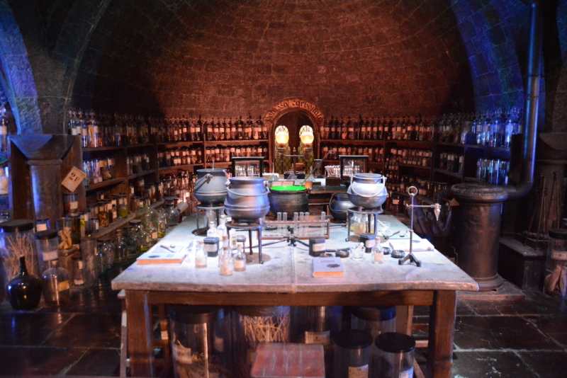 Warner Brothers Harry Potter Studios potion class