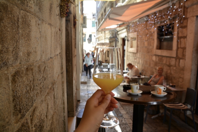 DVino Dubrovnik orange juice