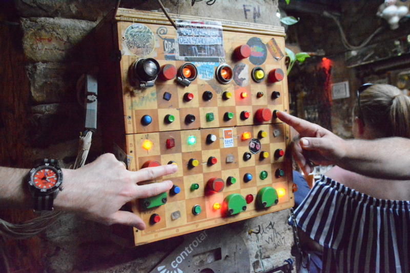 Szimpla Kert Budapest control box