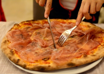 El Gaucho pizzeria Padua Italy prosciutto