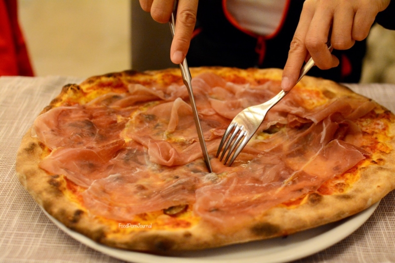 El Gaucho pizzeria Padua Italy prosciutto