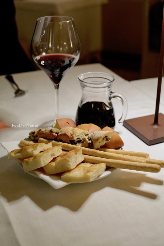 Val Pomaro Padova Italy wine and bread