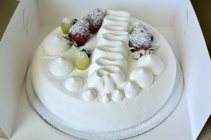 Gills Patisserie Fyshwick sang cream cake