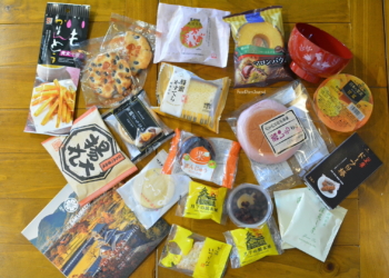 Sakuraco treat box