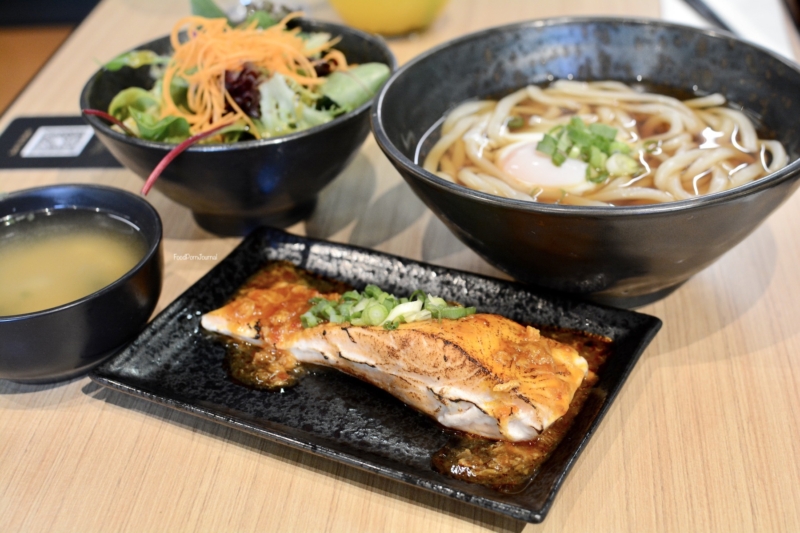 Omi Canberra aburi salmon udon